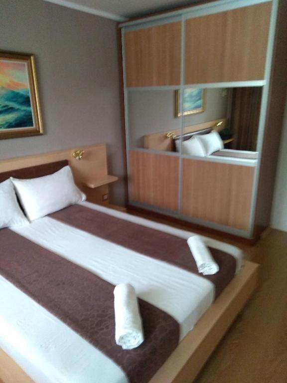 Къща За Гости Роси Pomorie Luaran gambar