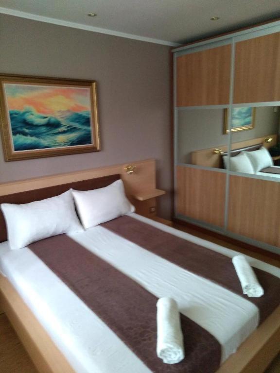 Къща За Гости Роси Pomorie Luaran gambar