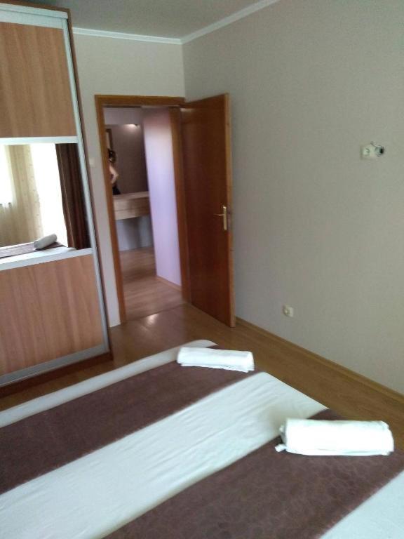 Къща За Гости Роси Pomorie Luaran gambar